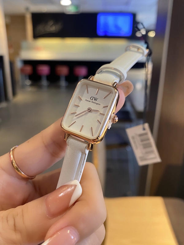 ブランド時計正面デザイン